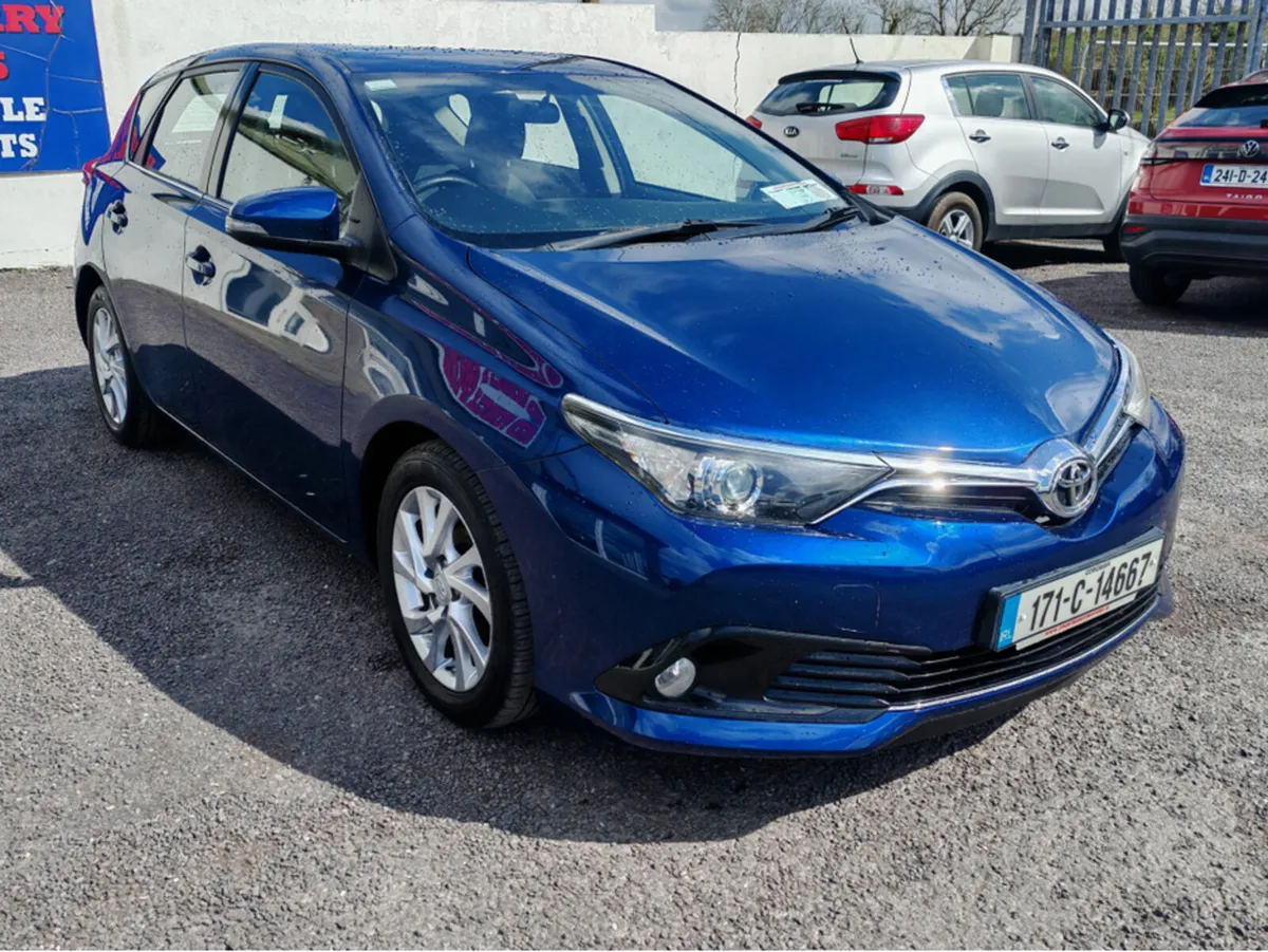 Toyota Auris 2017 - Image 1