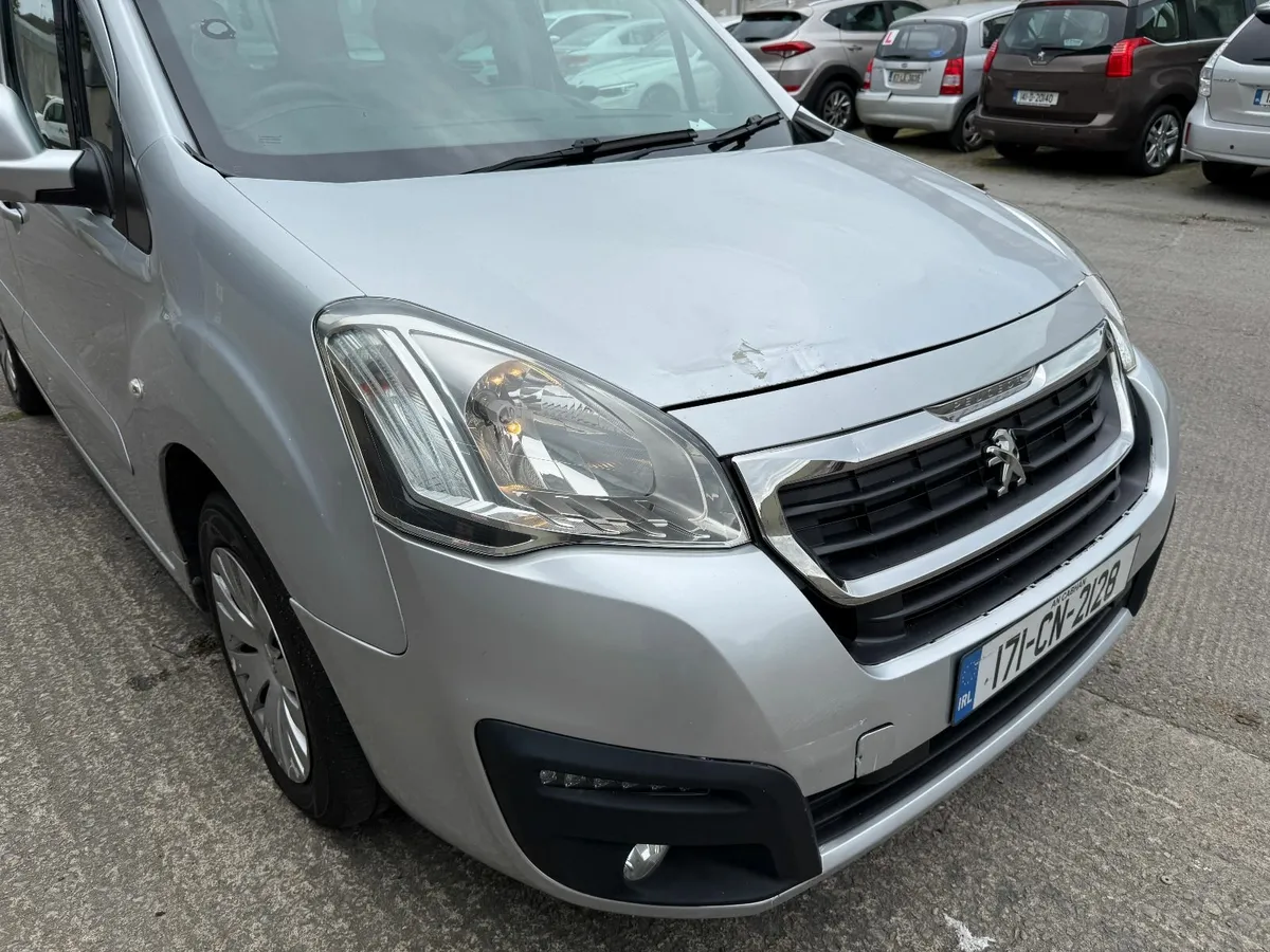 Peugeot Partner Tepee 2017 - Image 1