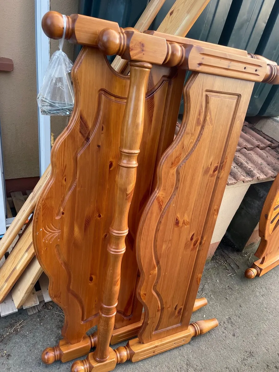 Heavy pine 5 ft (king size bed frame ) - Image 2