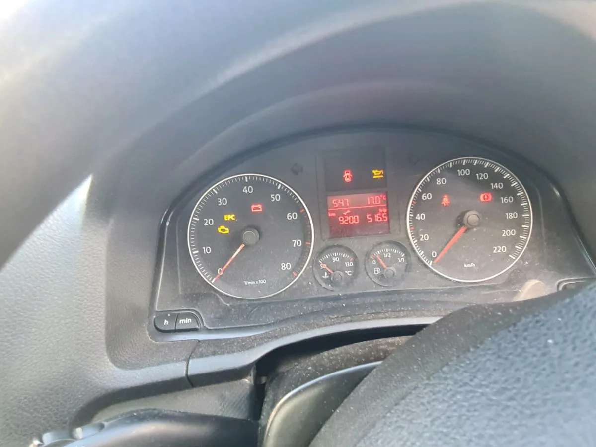 2008 VW Golf – €2450- New Brakes & Pads Bluetooth - Image 3