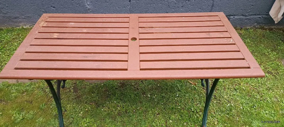 Patio Table. - Image 1