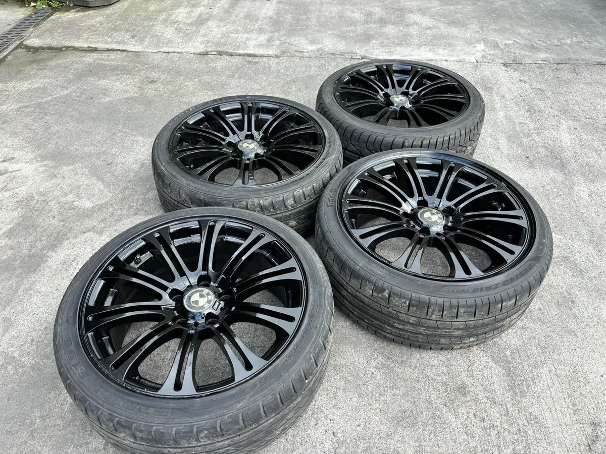 Bmw alloys 18 inch  5x120 - Image 1