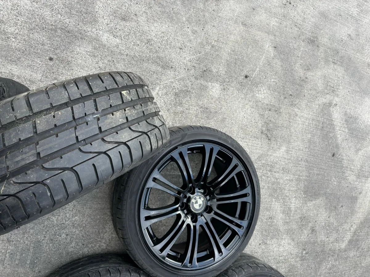 Bmw alloys 18 inch  5x120 - Image 2