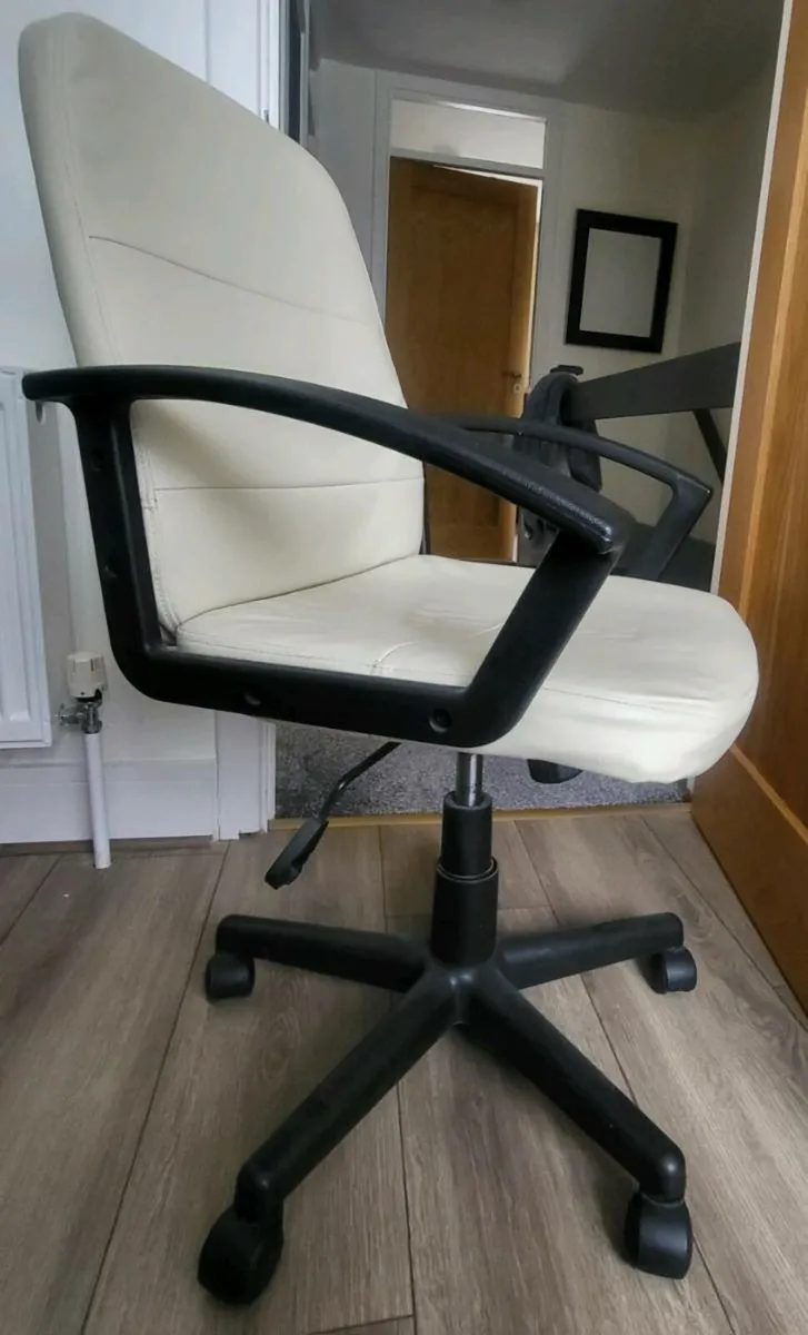 Office Chair - Image 3