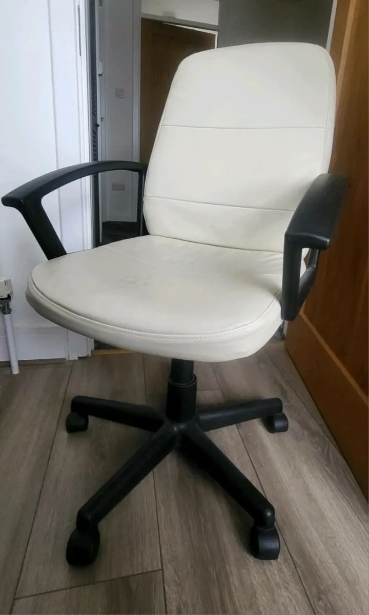 Office Chair - Image 1