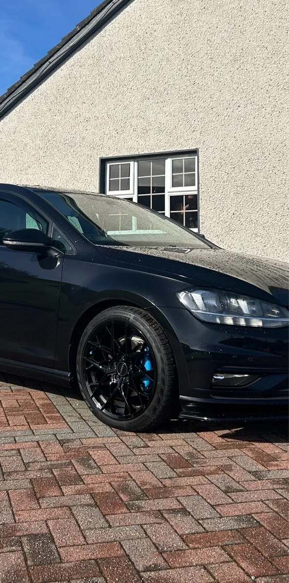 Romac Vortex 18” Gloss Black - Image 1