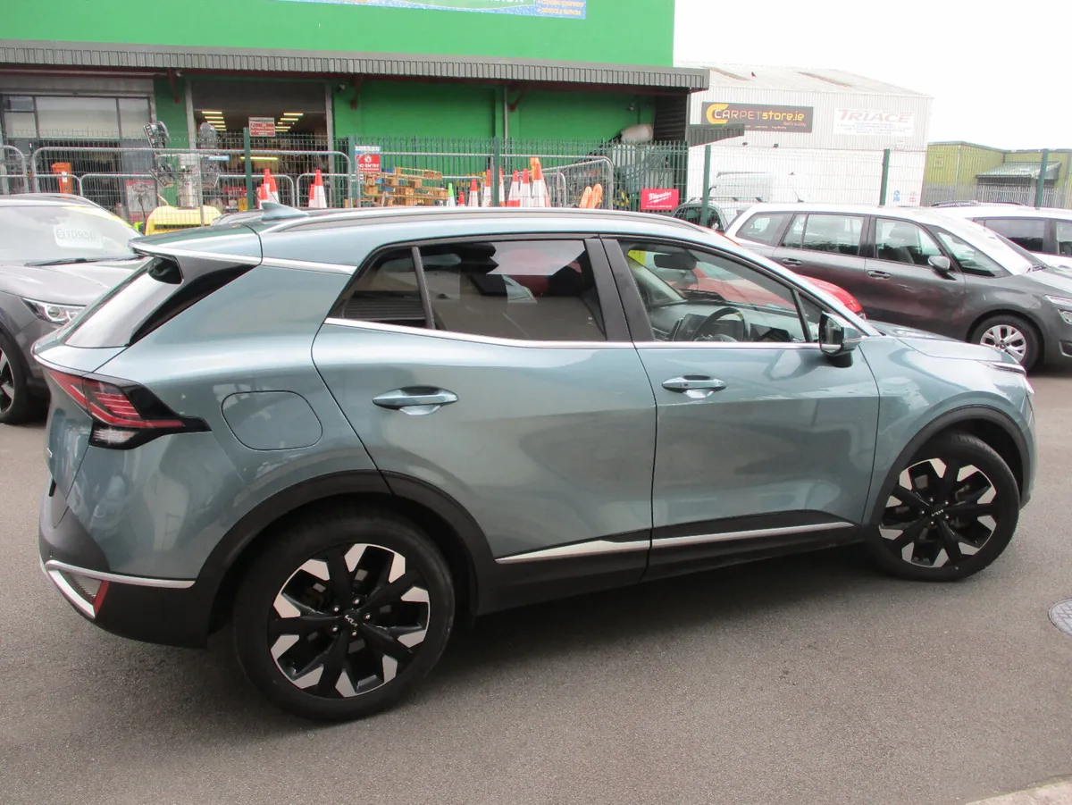 Kia Sportage K3 Plug in Hybrid  2022 - Image 4