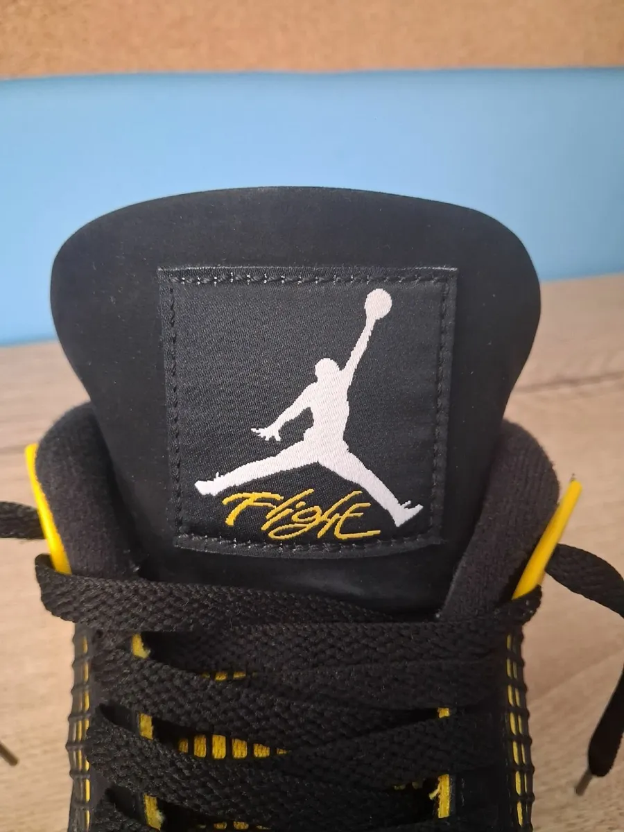 Air Jordan 4 Yellow Thunders - Image 2