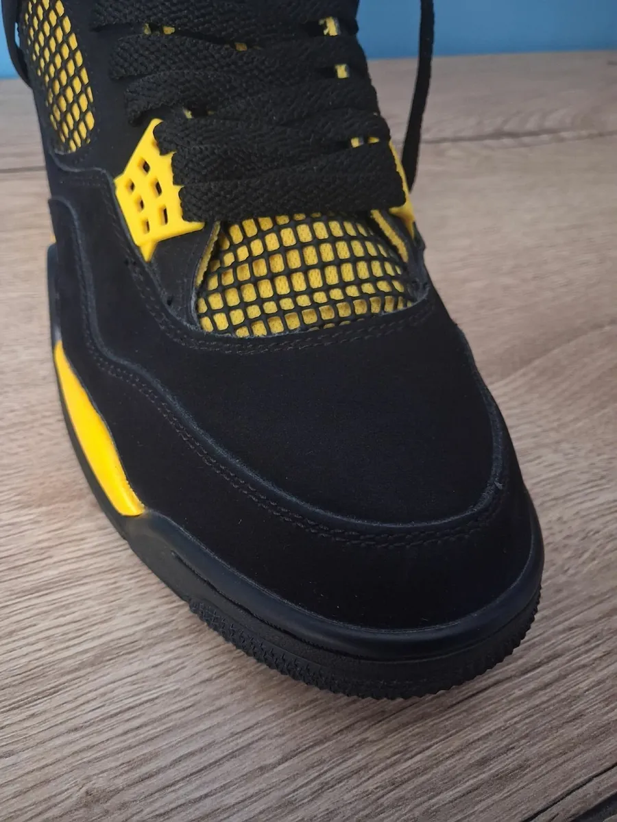 Air Jordan 4 Yellow Thunders - Image 4