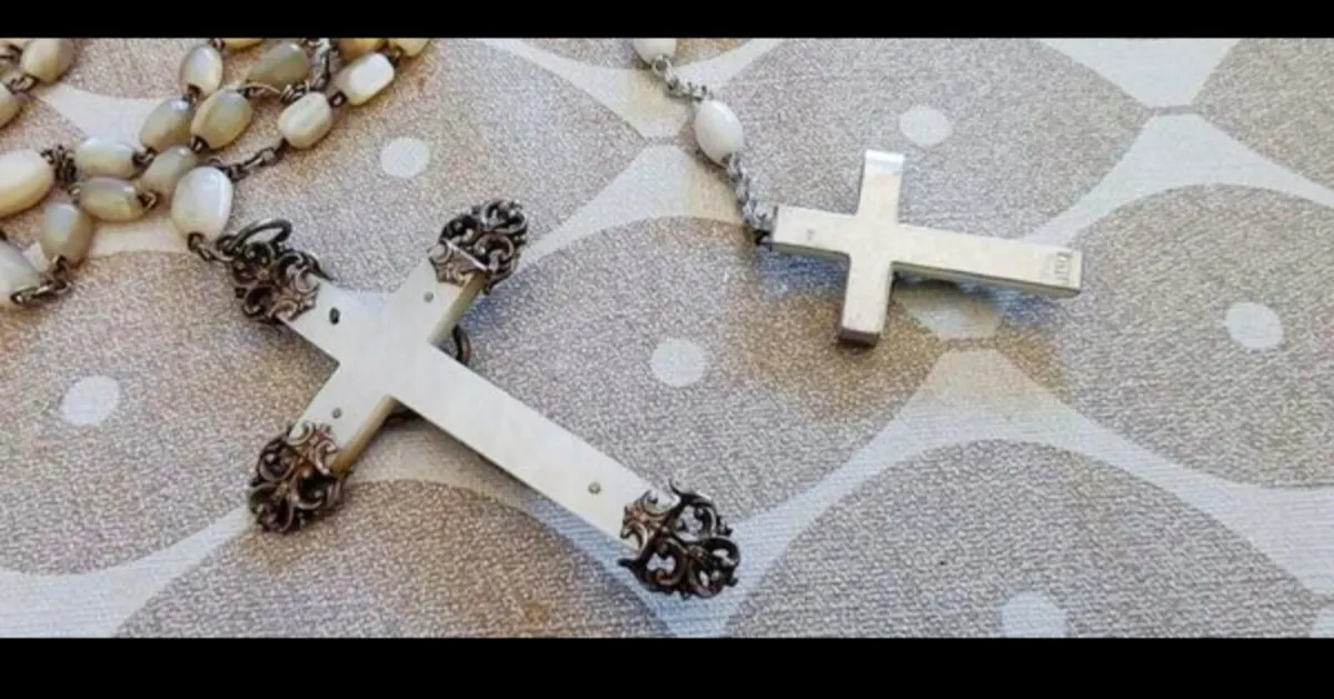 2 vintage Rosary beads - Image 2
