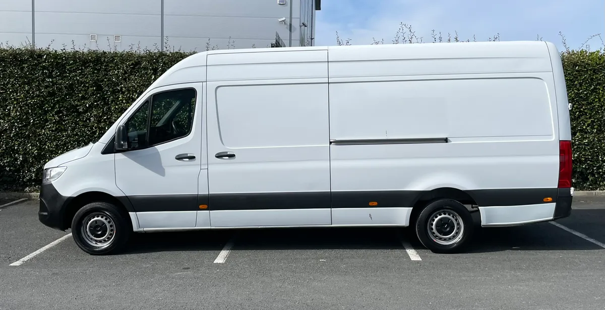 Sprinter 315/43 LWB Straight Deal Price - Image 4