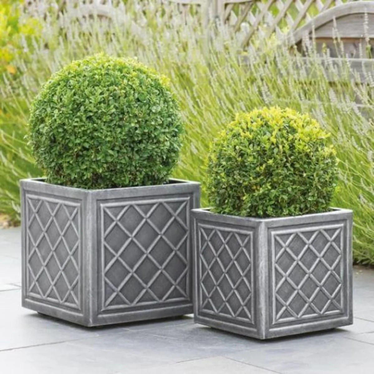 Planter Ball Groove NL Black Gold - Image 3