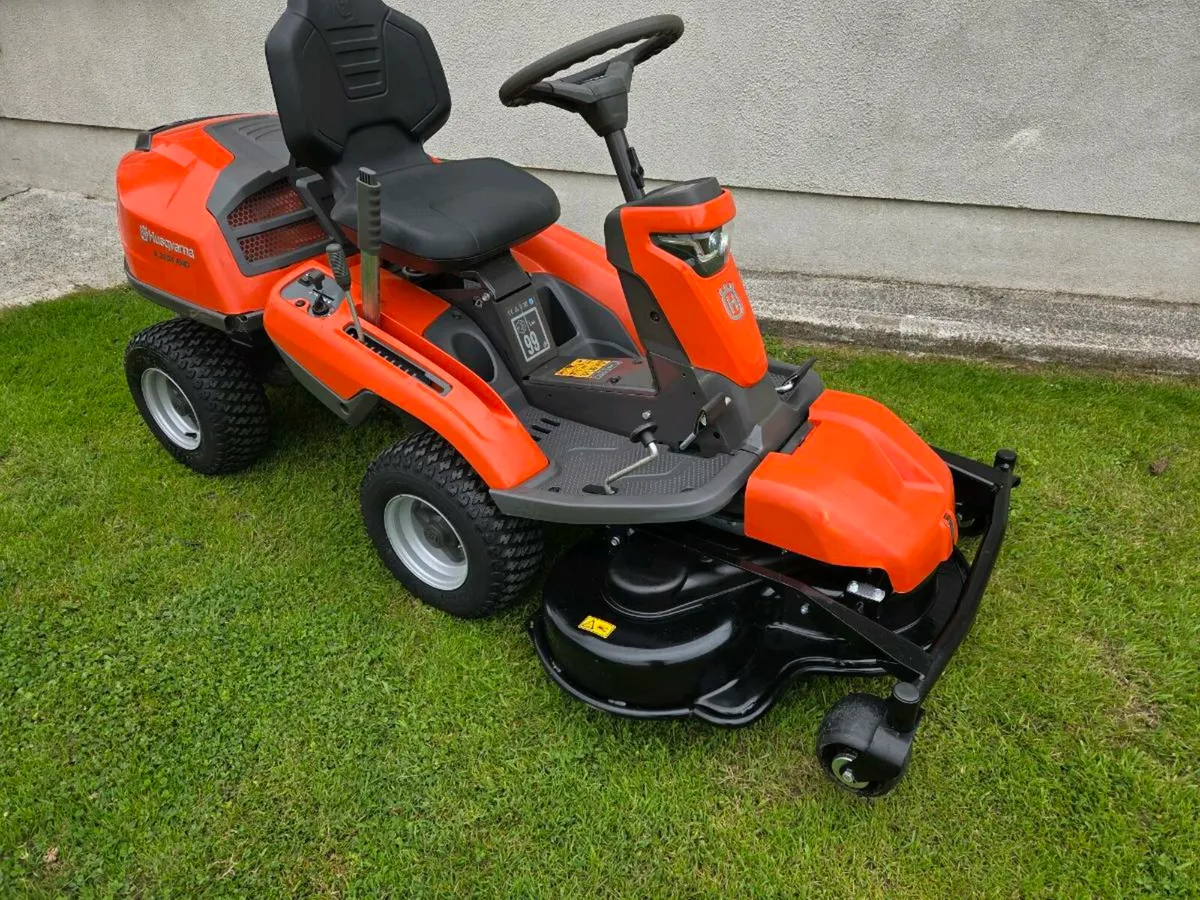 Husquvana 4 wheel drive husquvana lawnmower for sa - Image 1