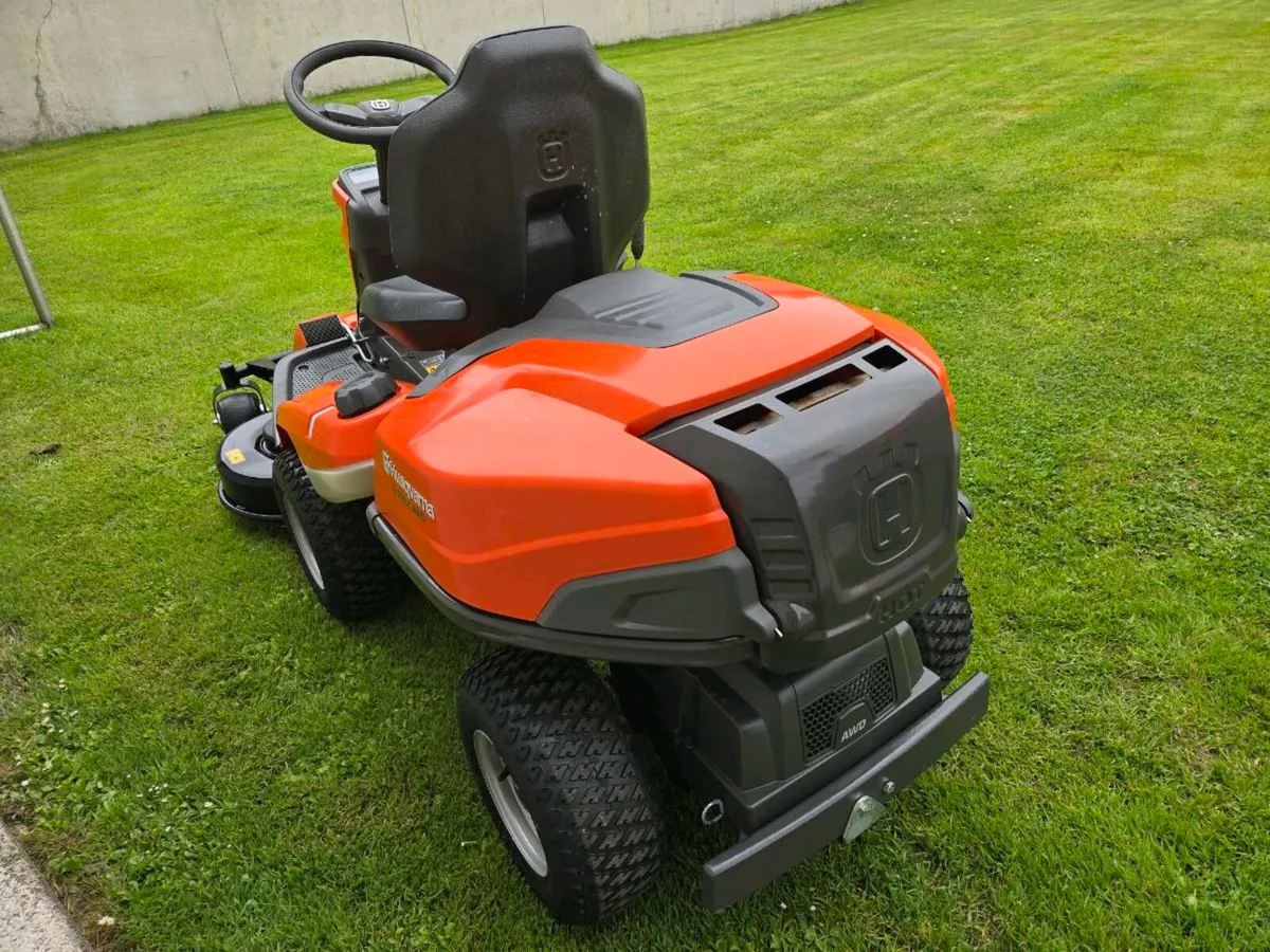 Husquvana 4 wheel drive husquvana lawnmower for sa - Image 3