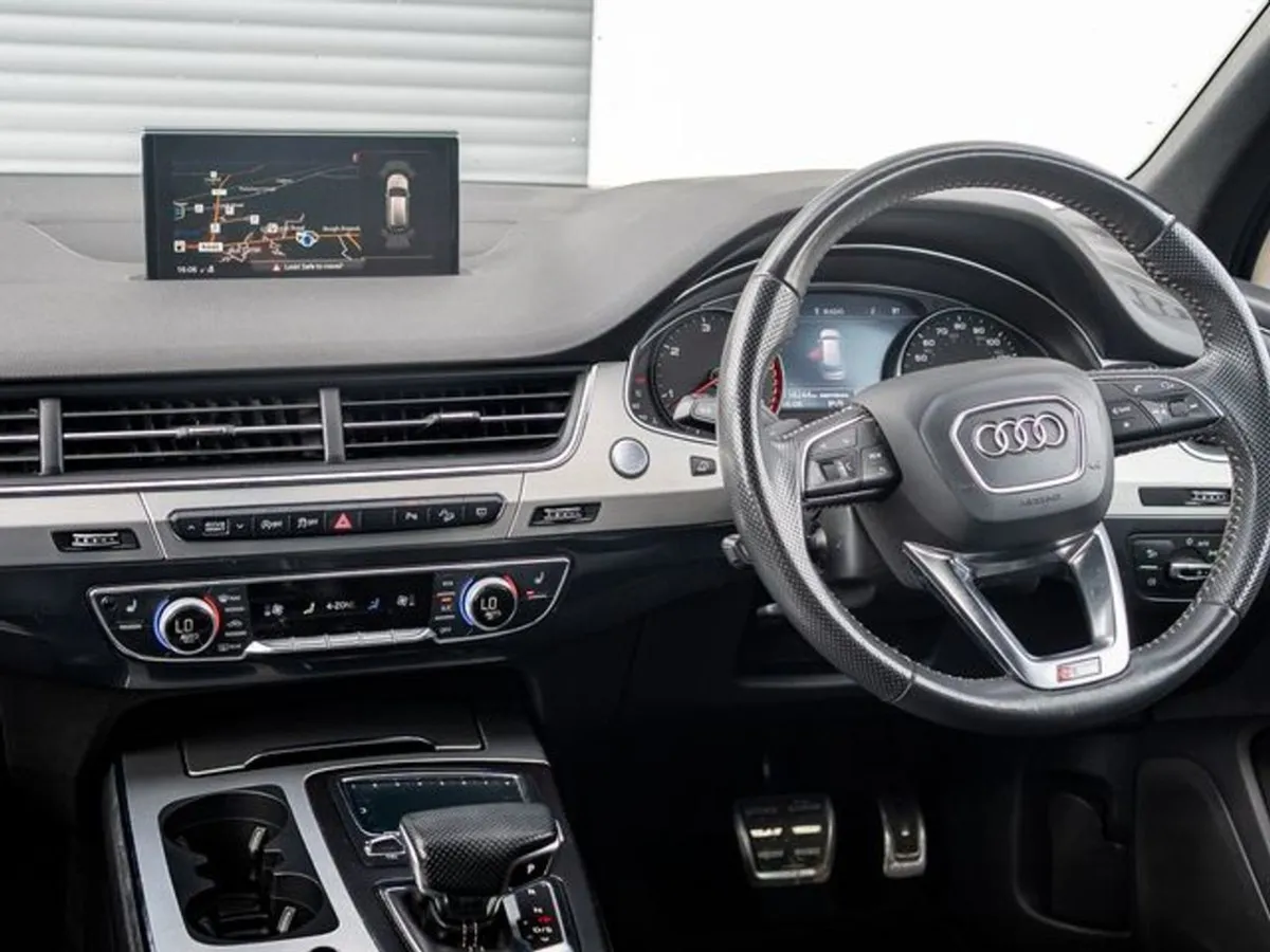 Audi Q7 TDI Quattro S Line  black Ed Styl - Image 2