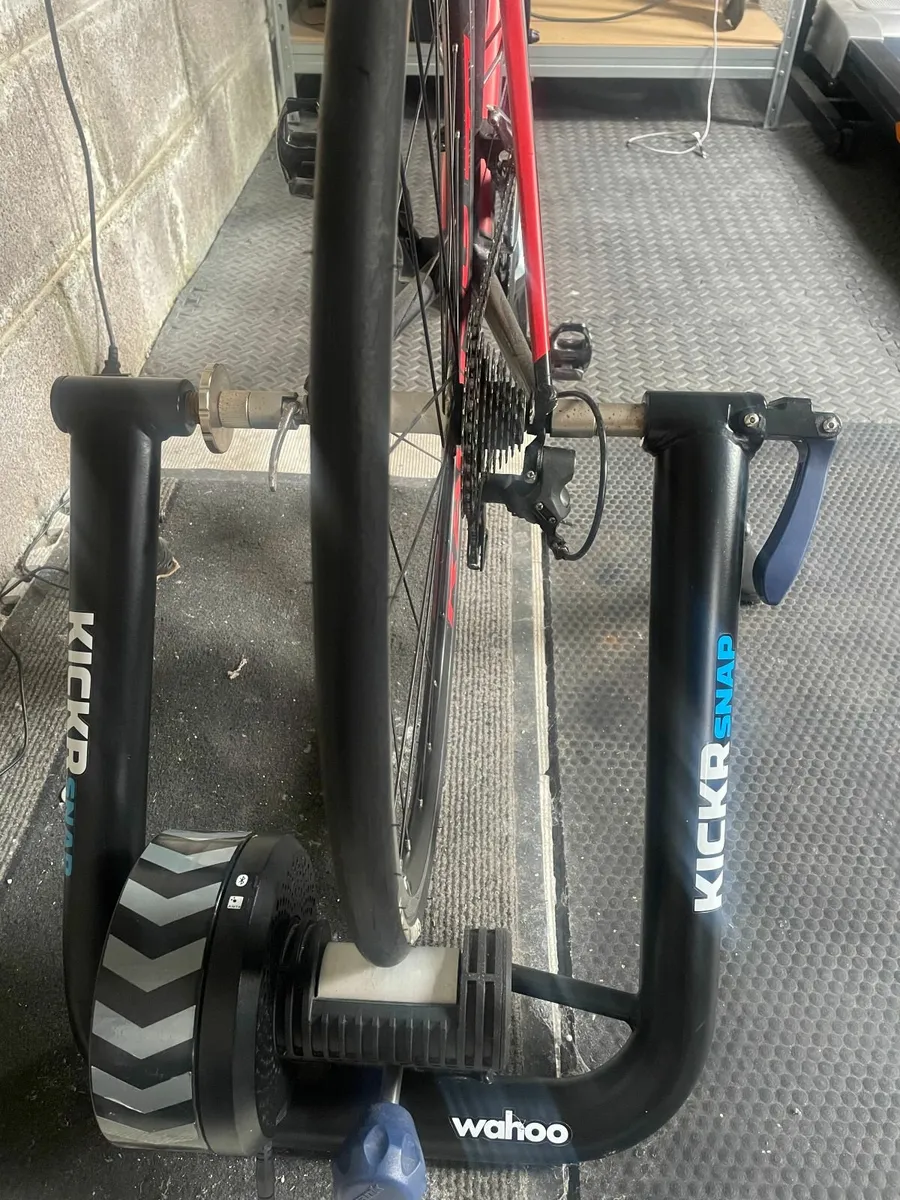 Wahoo KICKR SNAP Smart Indoor  Trainer - Image 1
