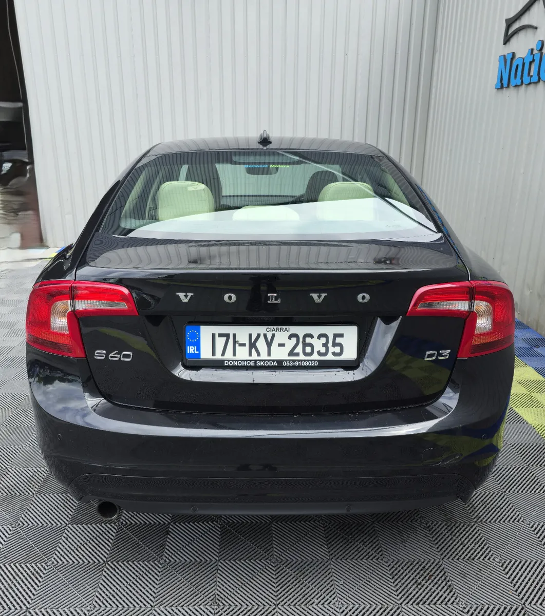 2017 Volvo S60 2.0 D3 SE Diesel - Image 4