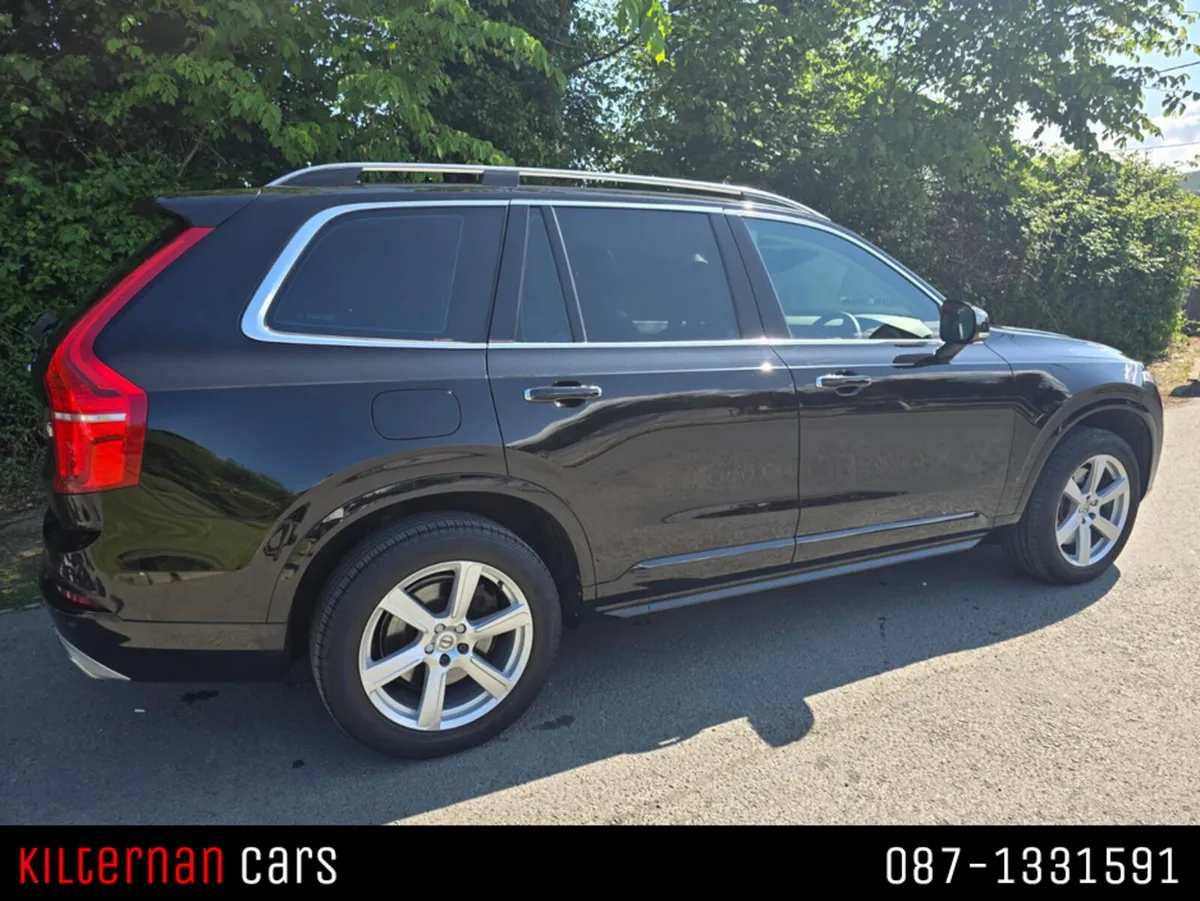 Volvo XC90 2.0 T8 MOMENTUM PANORAMIC ROOF - Image 4