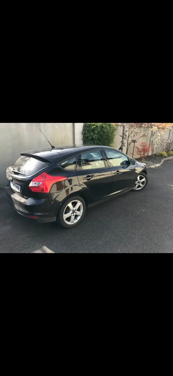 Ford Focus 2013 1.6L - Image 2