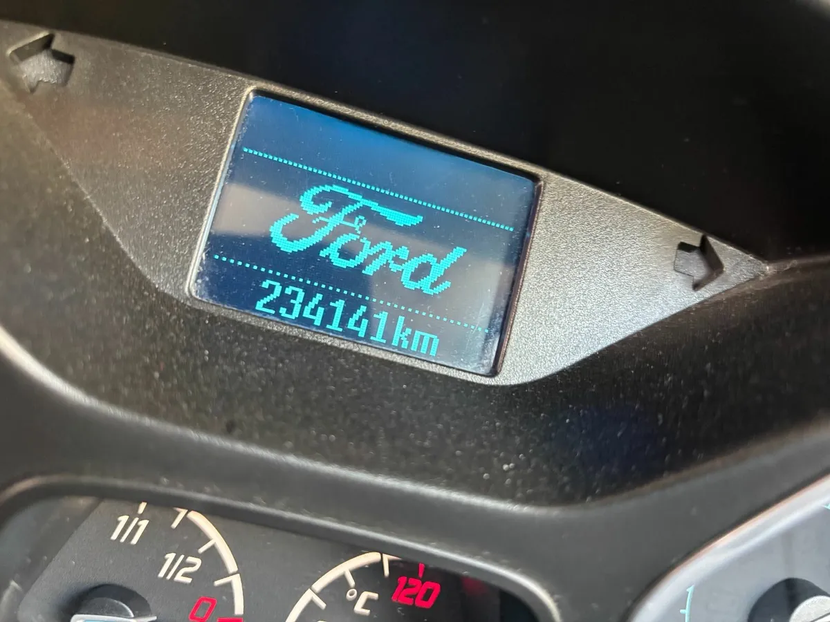 Ford Focus 2013 1.6L - Image 4