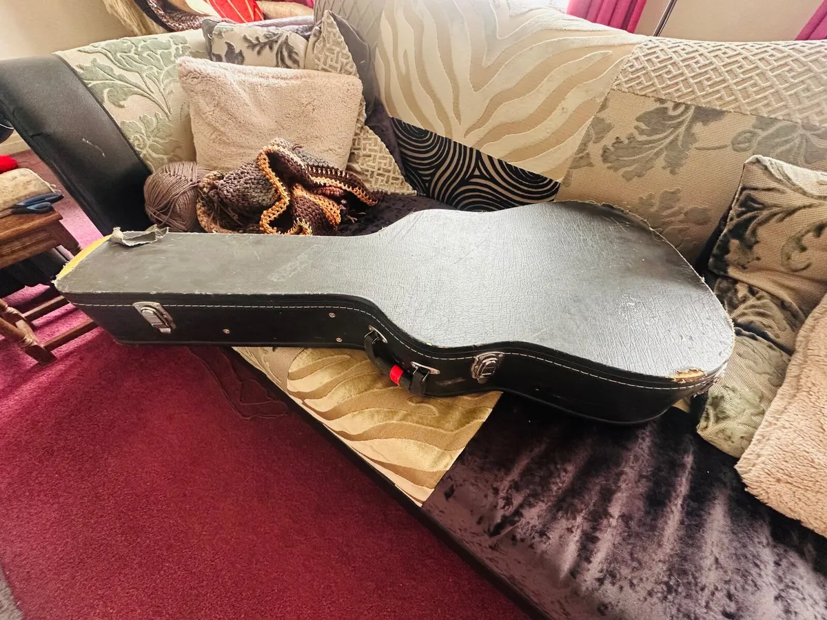 Hard Case (Full Size Guitar) - Image 4