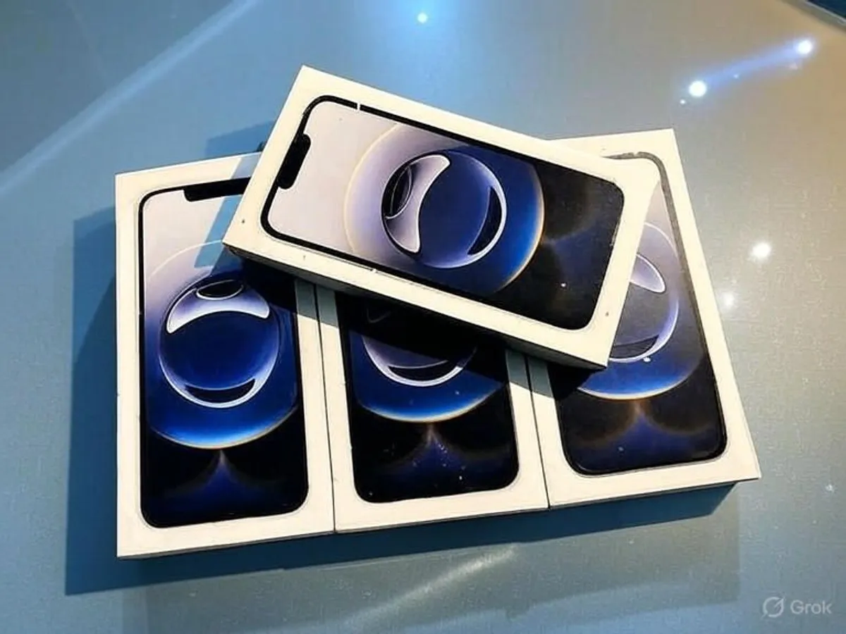 iPhone 16e