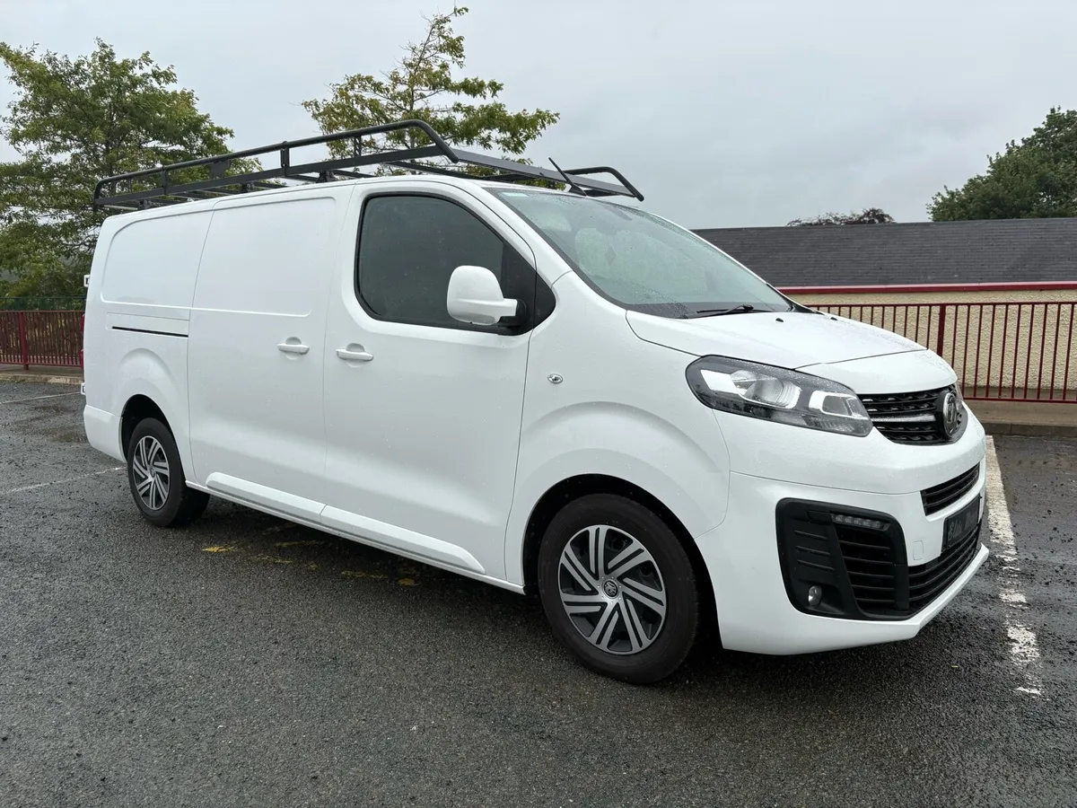 2021 (211) VAUXHALL VIVARO 2.0  SPORTIVE LWB - Image 1