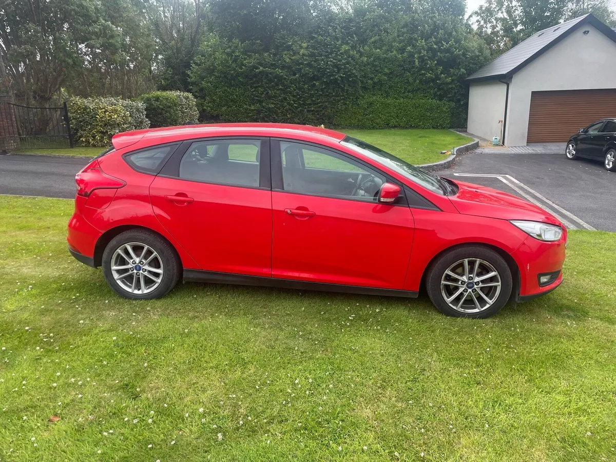 2015 Ford Focus Zetec - new alloys included - Image 3