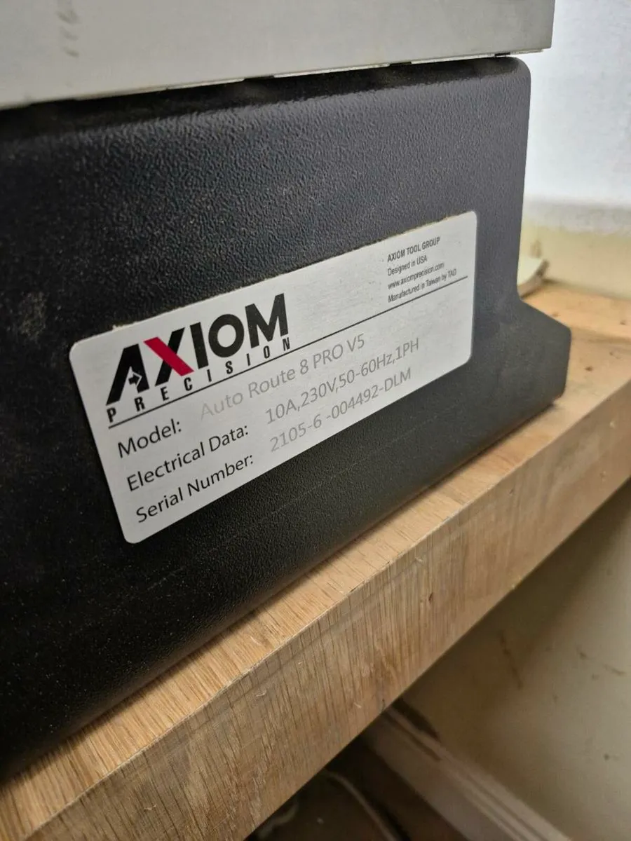 Axiom Precision AR8 Cnc Router 1210 x 610  2.2kw - Image 4