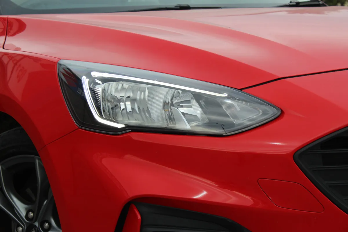 Ford Focus 2019  ST-LINE 1.0 Petrol *Warranty* - Image 2