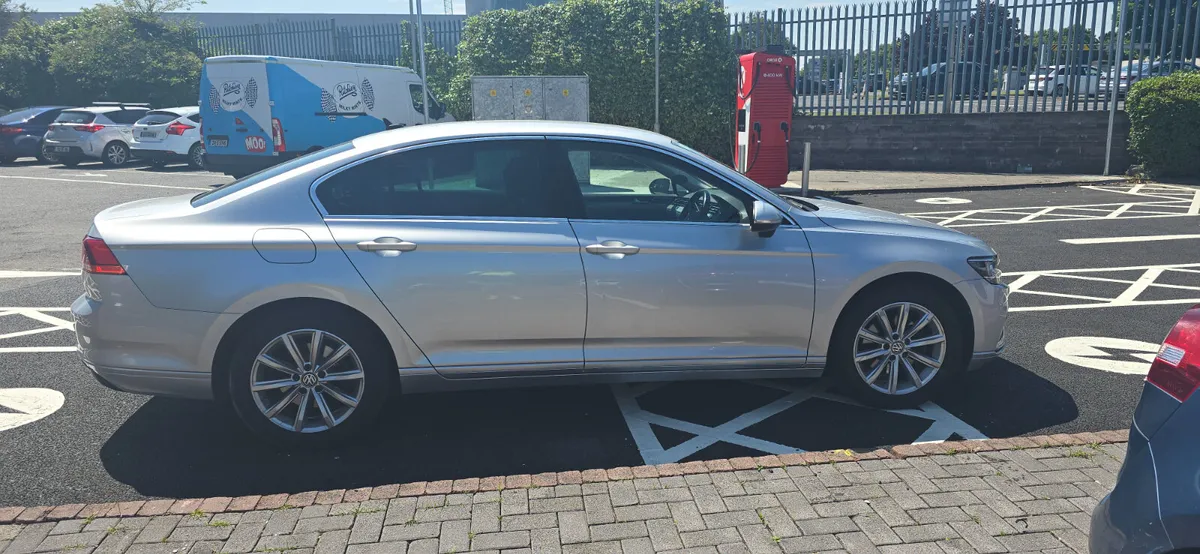 Volkswagen Passat 2020 - Image 1