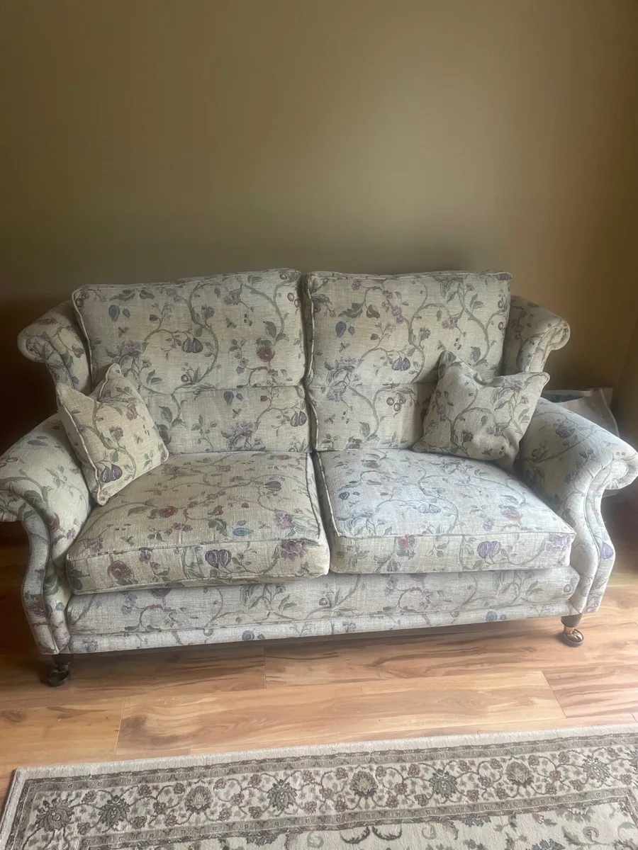 Couch - Image 1
