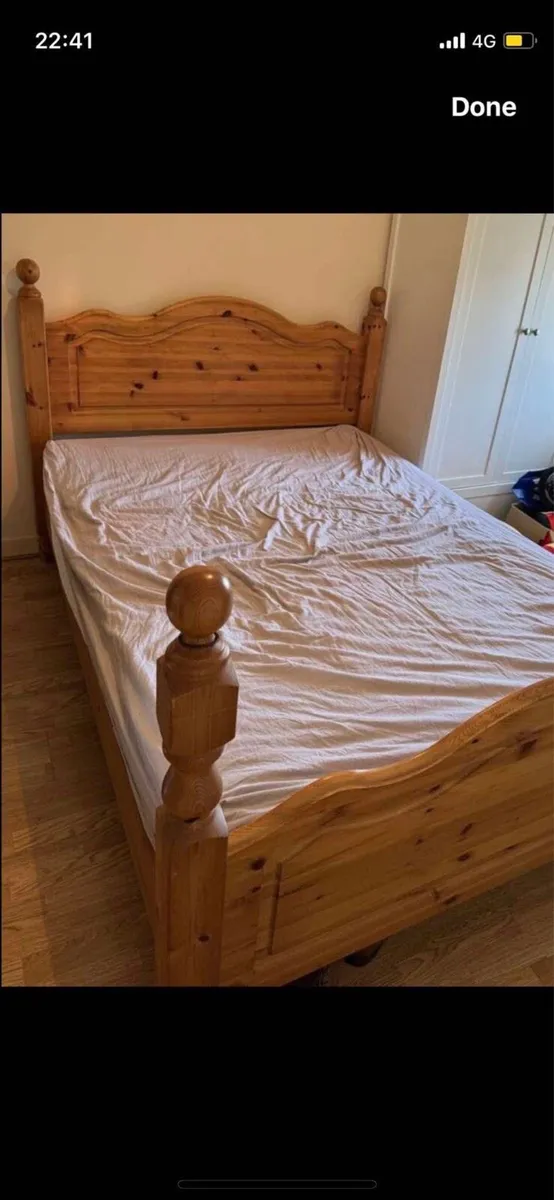 4,6 ft double bed frame €120 - Image 1