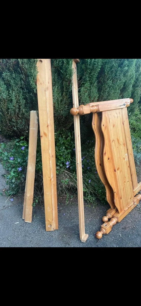 4,6 ft double bed frame €120 - Image 2