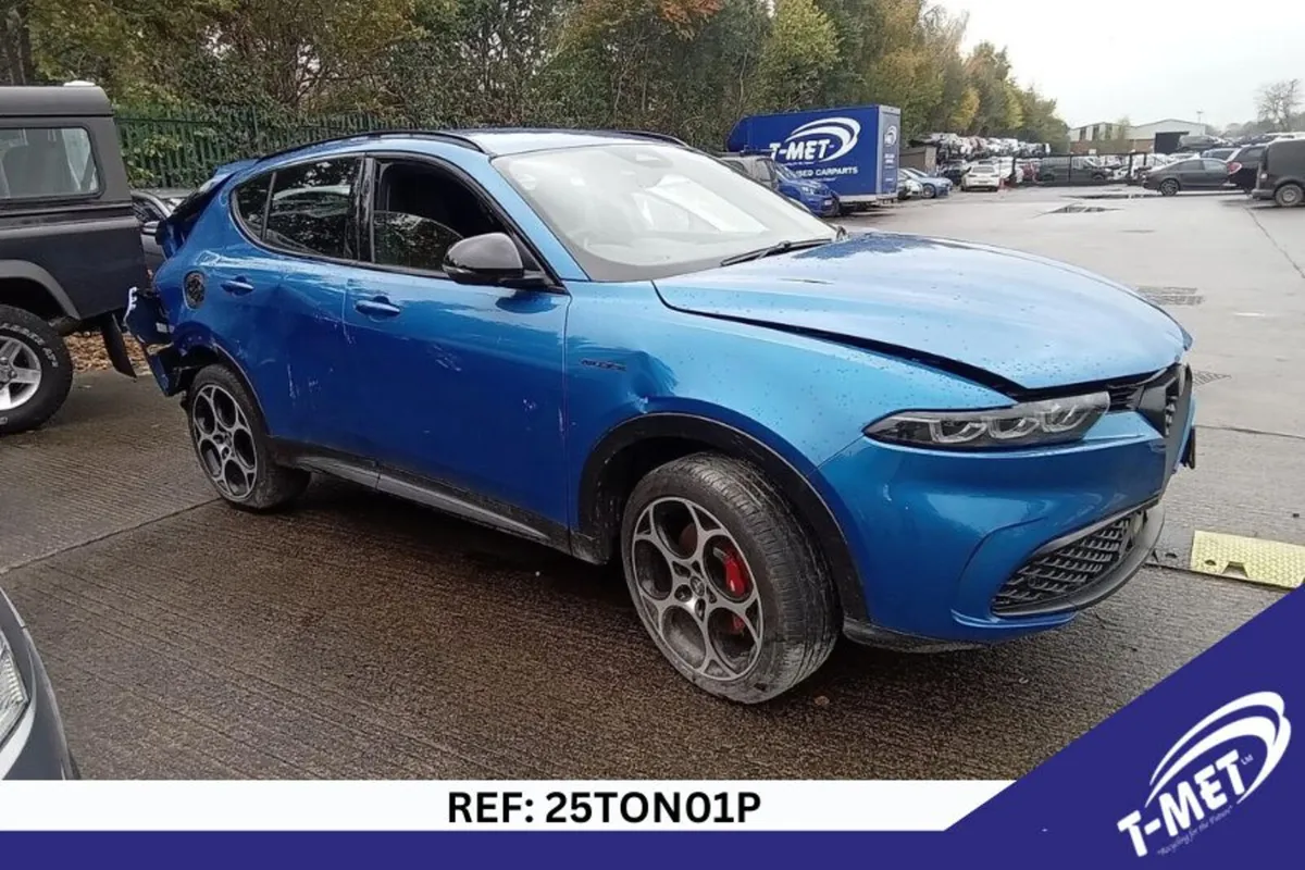 2023 ALFA ROMEO TONALE BREAKING FOR PARTS - Image 3