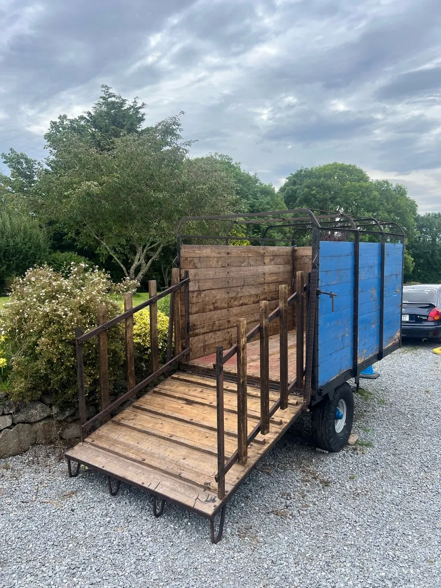9.5 x 5.5 cattle +sheep trailer - Image 4