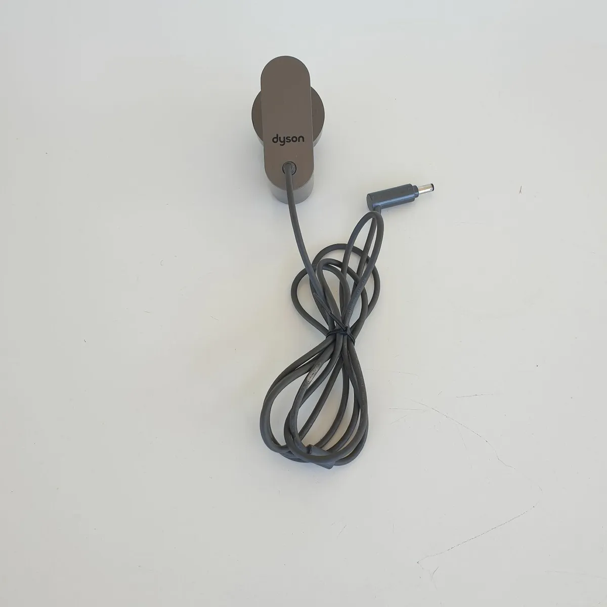 Dyson V8 V7 V6 DC58 charger 64506-05 - Image 1