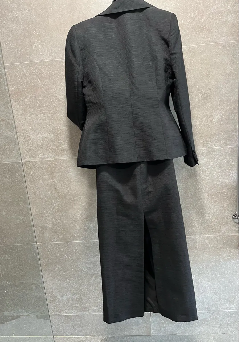Vintage ladies suit - Image 2