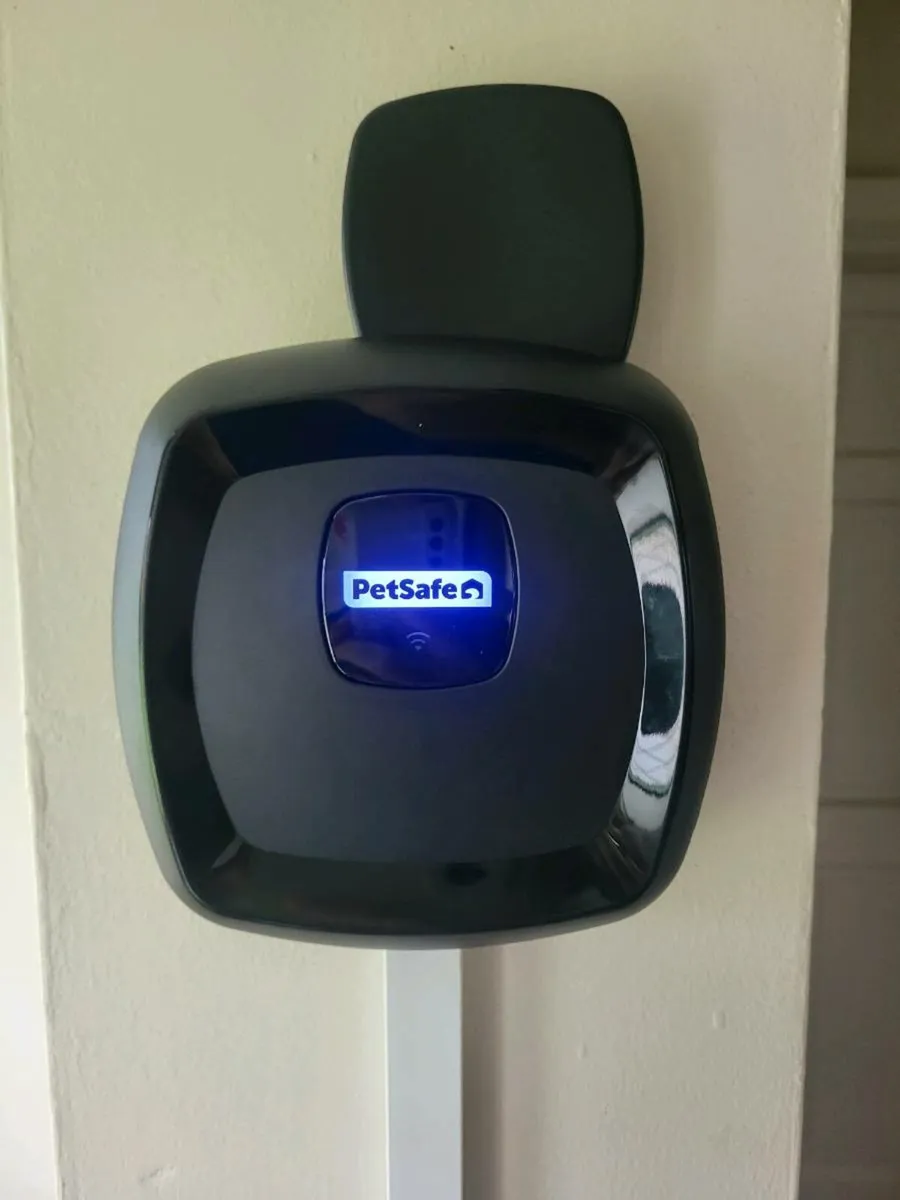 Wireless Petsafe Guardian GPS Dog Fence - Image 3