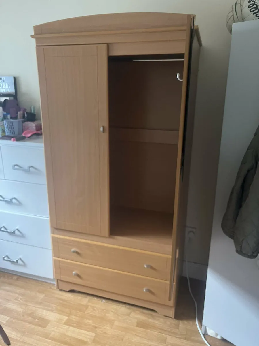 Wardrobe - Image 3
