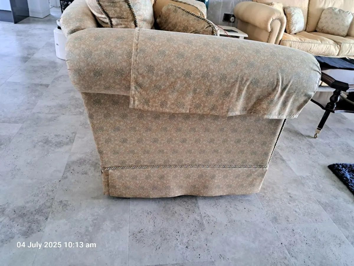 Sofa - Image 4