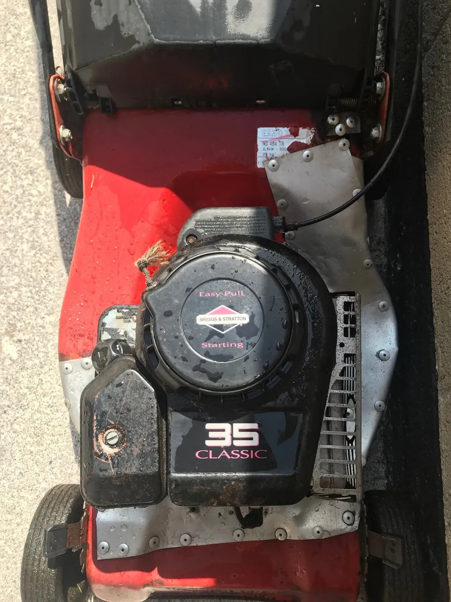 Castl garden self push Lawnmower 20 inch - Image 3