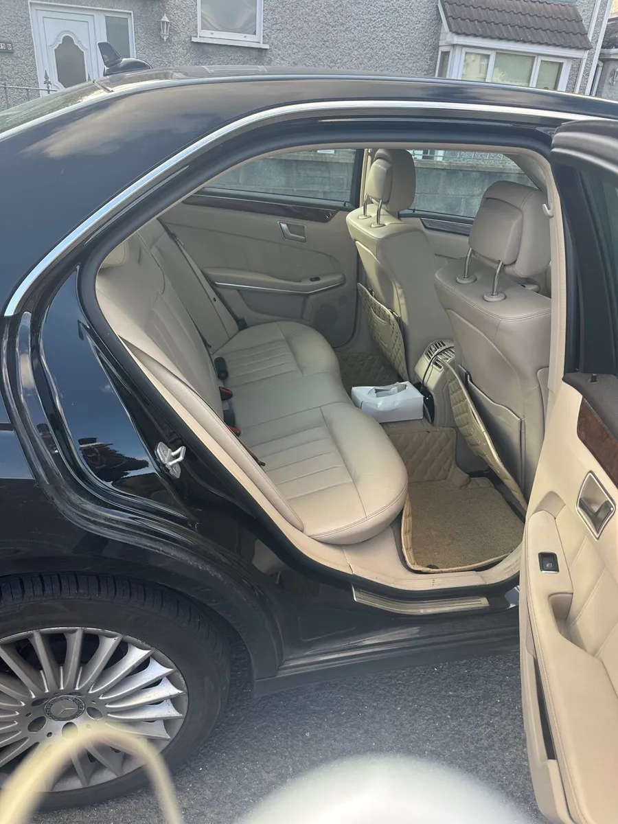 Mercedes-Benz E-Class 2015 - Image 3