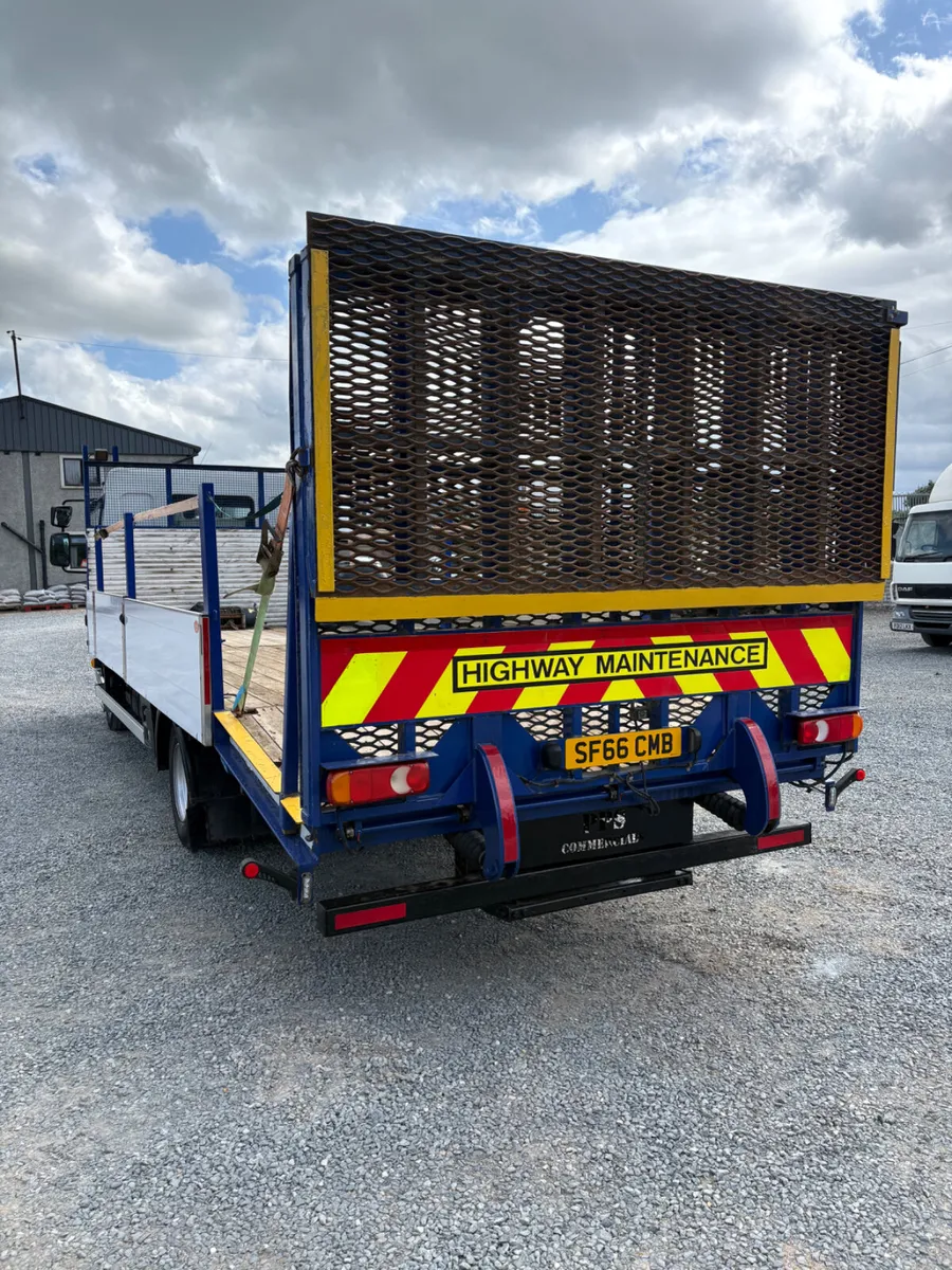 DAF LF 45 Beavertail Plant Lorry - Image 4