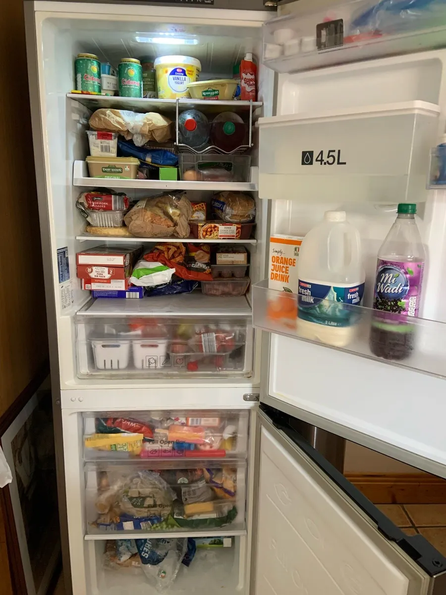 Samsung fridge - Image 3
