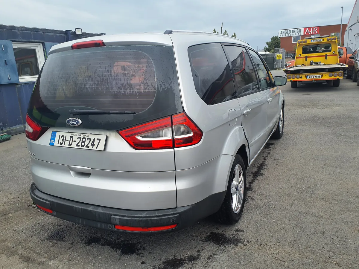 Ford Galaxy 2013 one door damage - Image 3