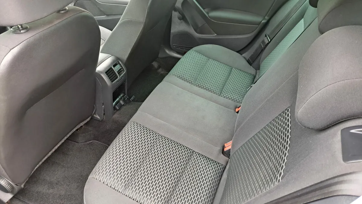 Golf 2011 1.6 diesel New nct 09 2026 tax low kilom - Image 3