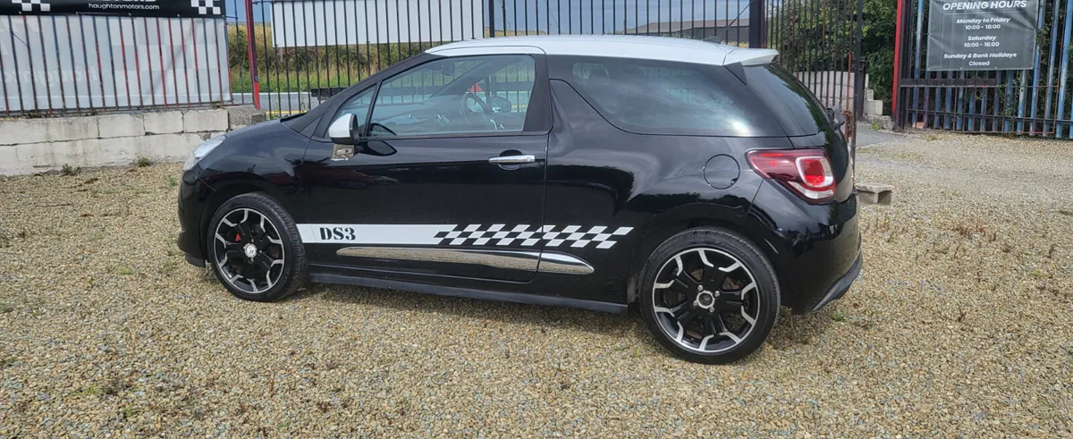 Stunning Citroen DS 3 2013 coupe - Image 4