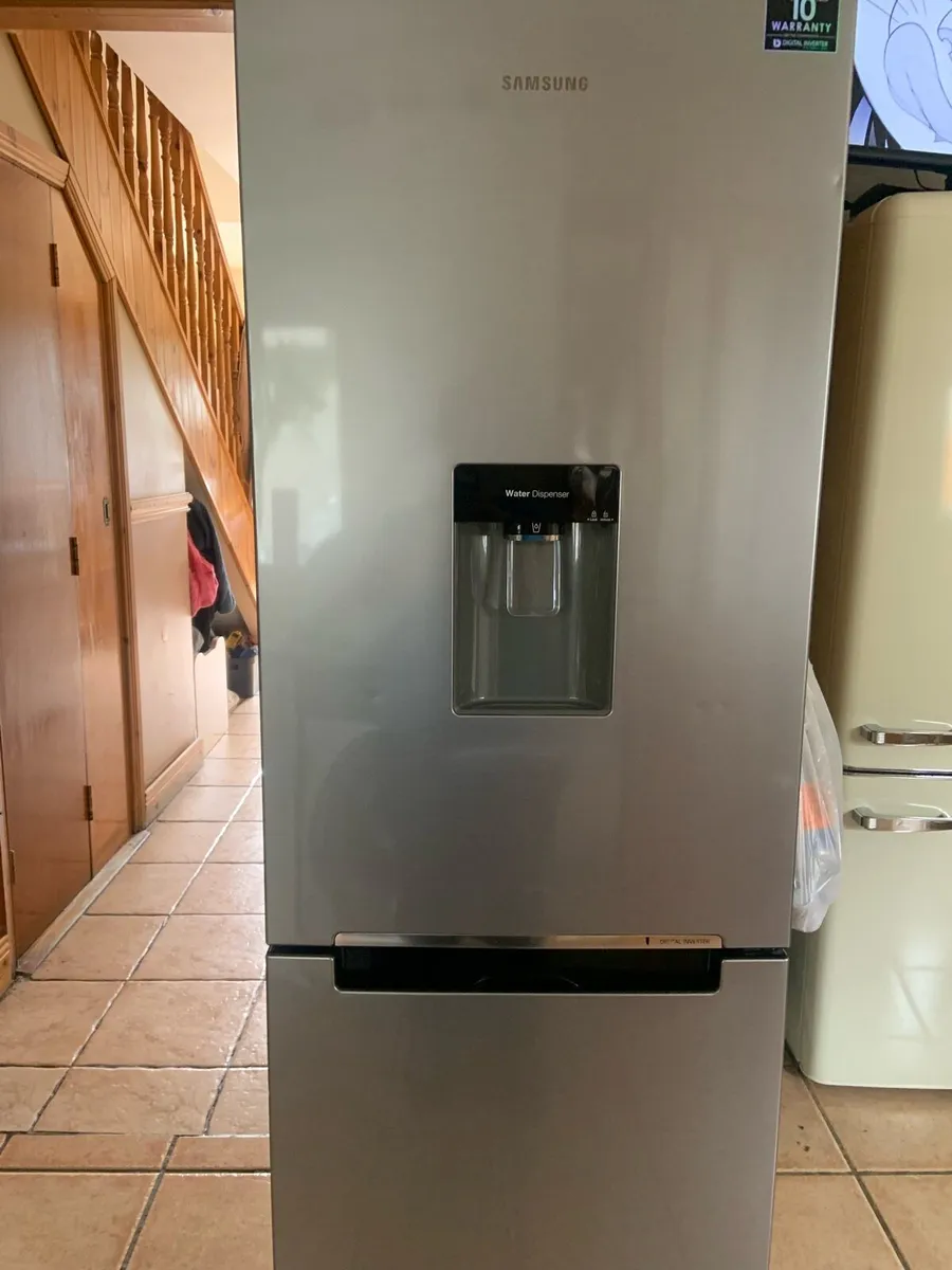 Samsung fridge - Image 1