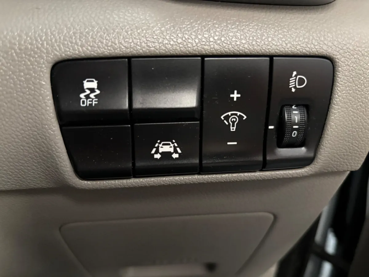 2018 KIA SPORTAGE PLATINUM 1.7D LOW KM NCT TAX - Image 3
